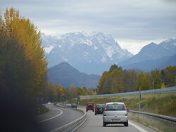 V Evropě stačí mít zelenou kartu uloženou v mobilu